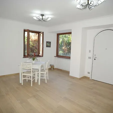 A Due Passi Dalla Costiera *