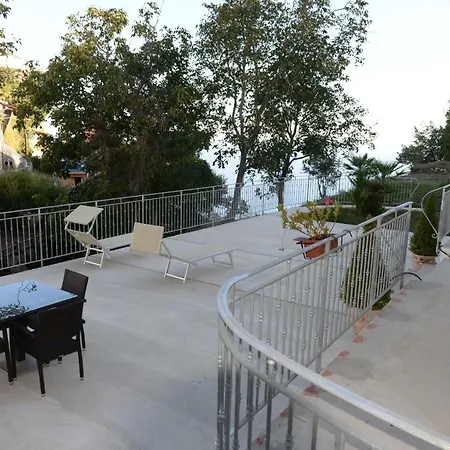 Holiday home A Due Passi Dalla Costiera