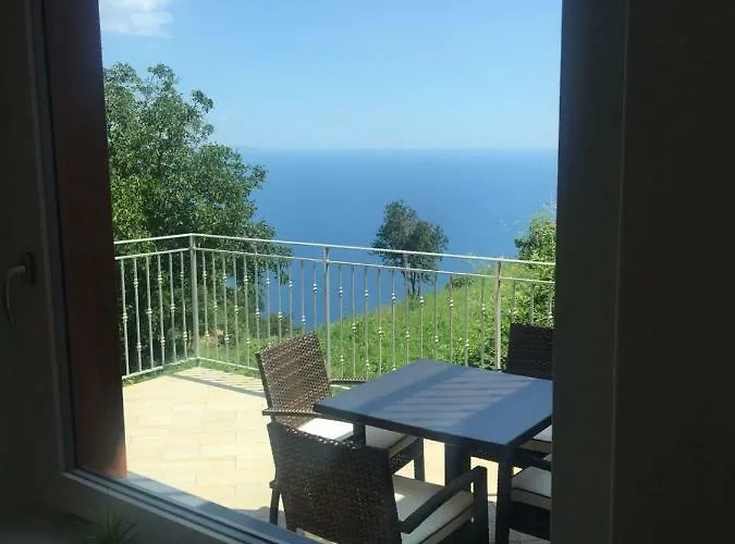 A Due Passi Dalla Costiera Ferienhaus *