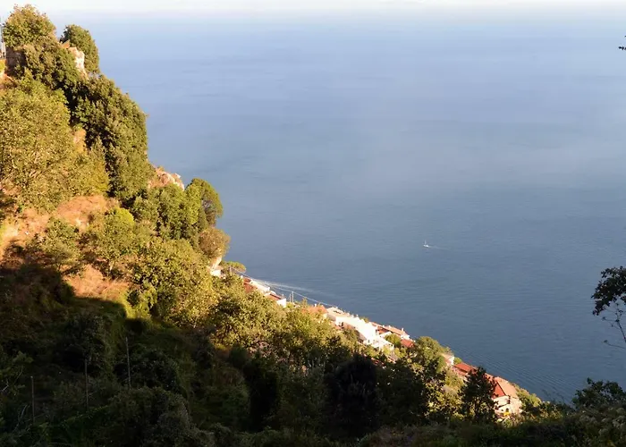 A Due Passi Dalla Costiera Holiday home